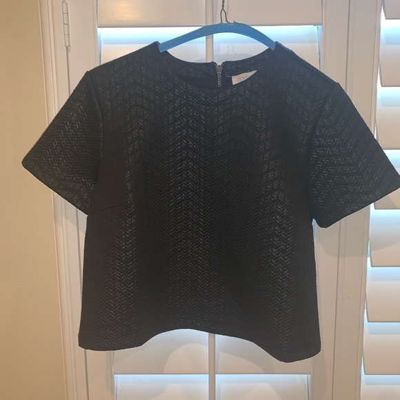 Cropped Chevron Shirt - Picture 2 of 5